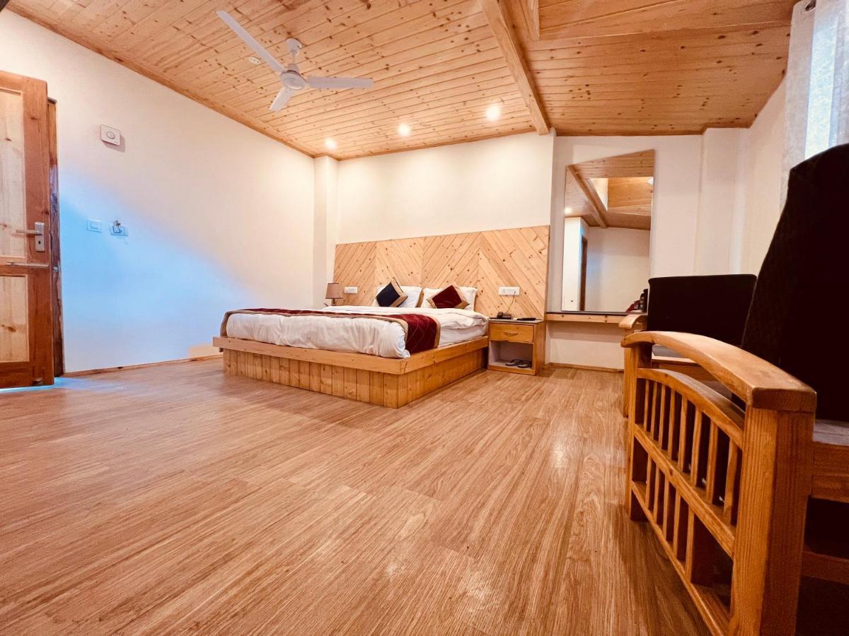 Hotel Lemoon Tree Manāli Kültér fotó