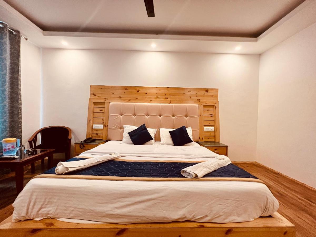 Hotel Lemoon Tree Manāli Kültér fotó