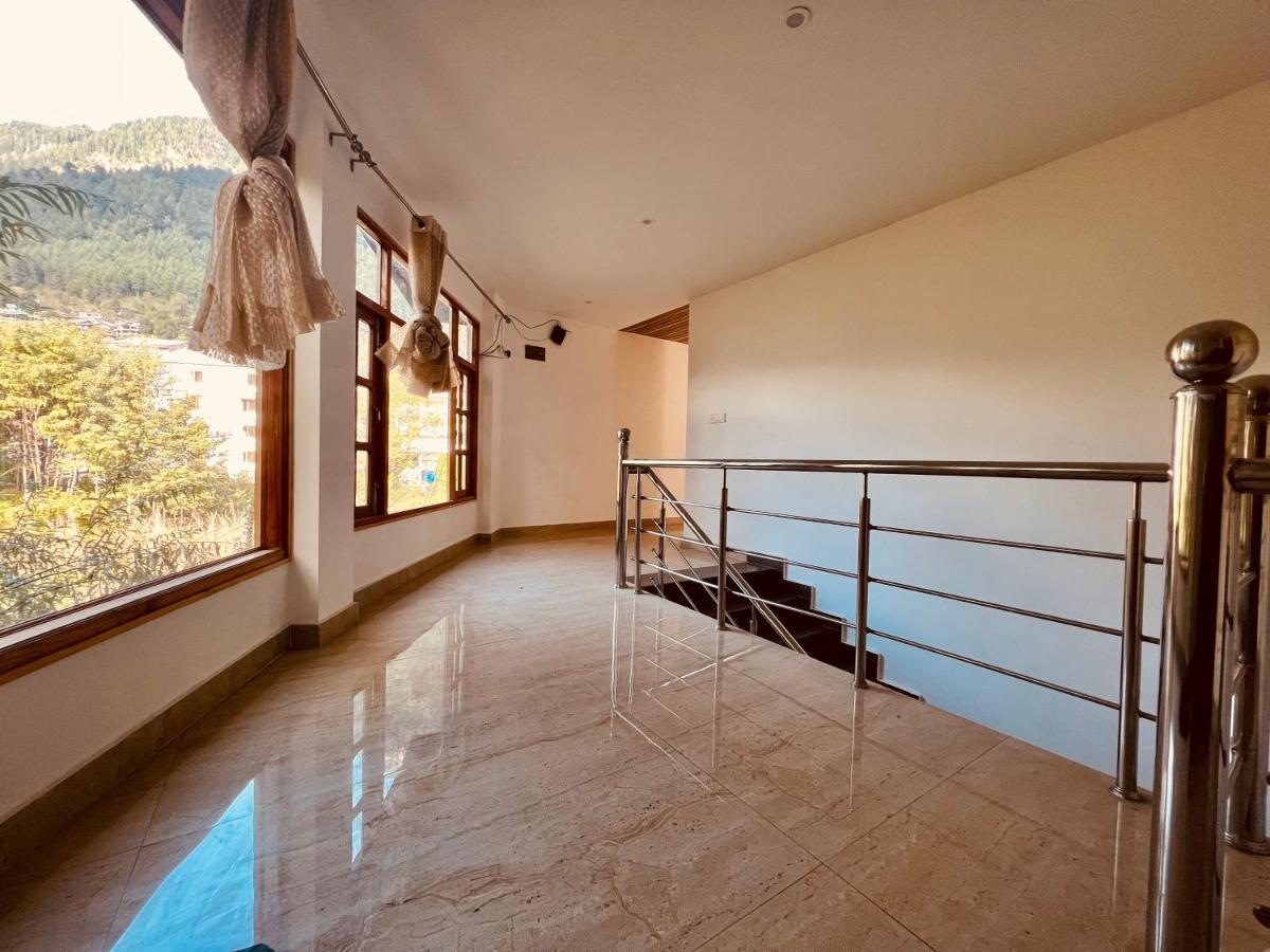 Hotel Lemoon Tree Manāli Kültér fotó